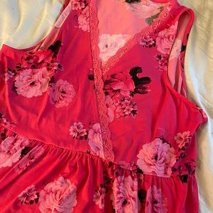 Pink, floral, lace Torrid Top - Size 3 - Worn once